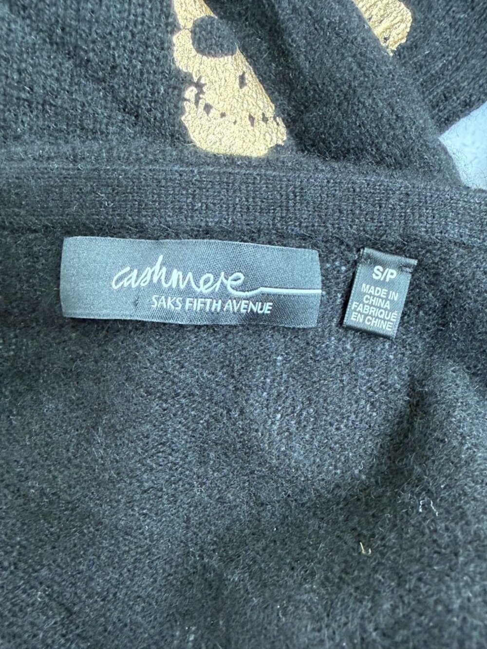 Saks Fifth Avenue Womens 100% Cashmere Gold Metallic Skull Sweater Size S/P - Picture 3 of 7